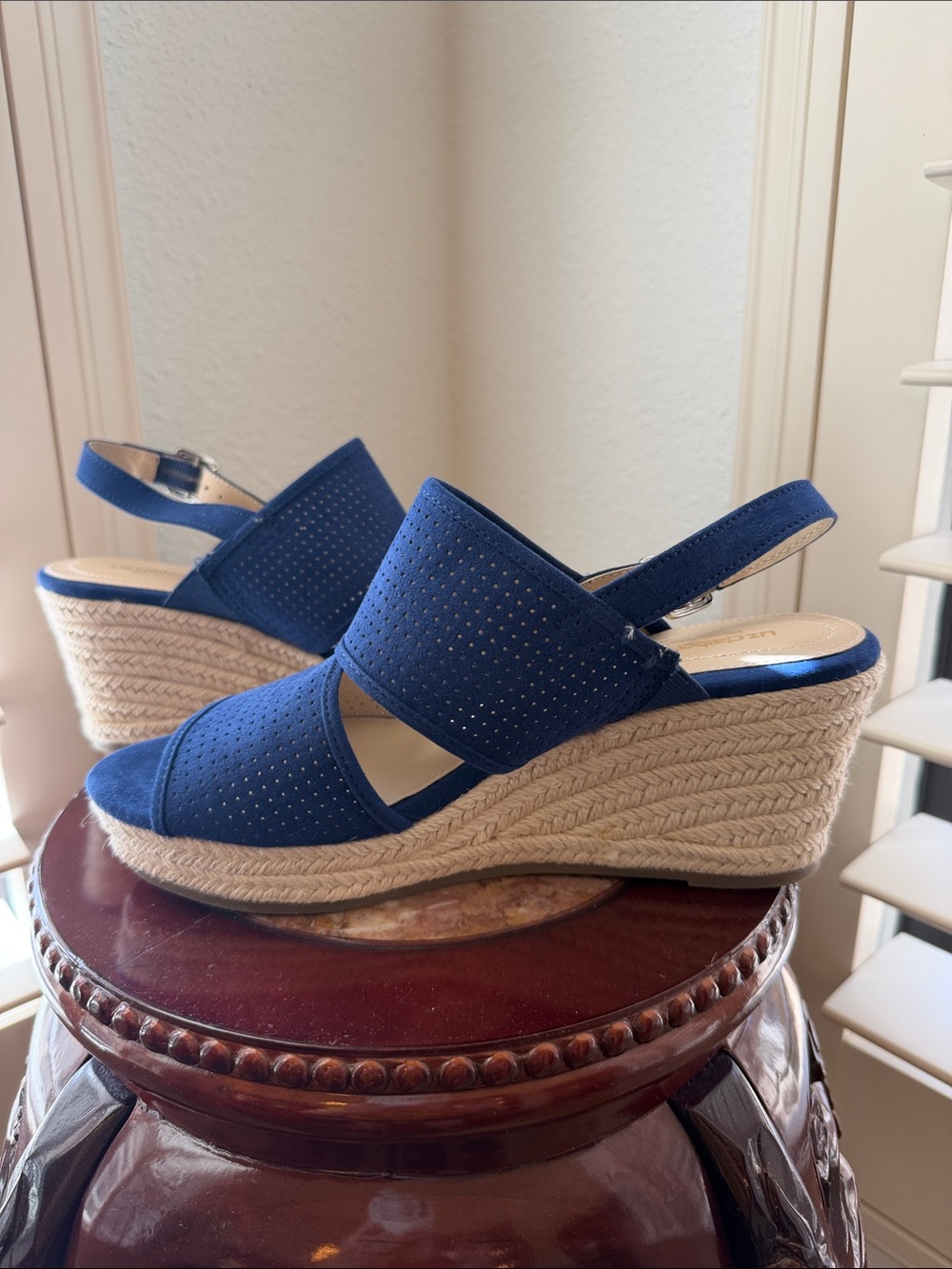 NWOT Claiborne Wedge Rope Heel Sandals 8 Perforated Upper Memory Foam Insole